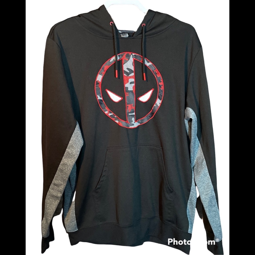 Marvel Superhero Camo Deadpool Hoodie Size Large